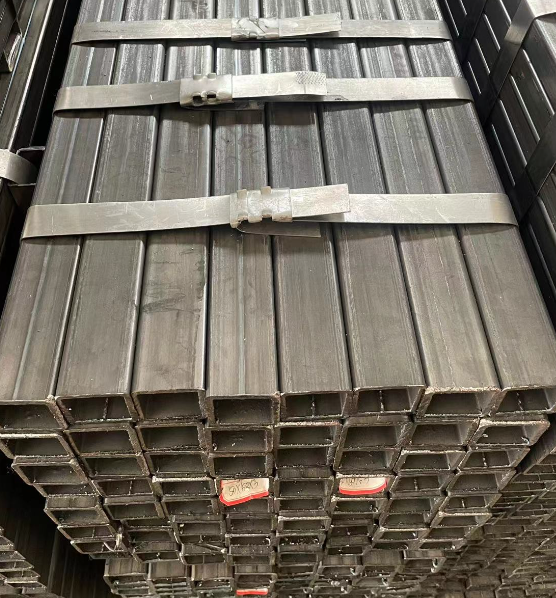 绥化工业用梯子 镀锌管焊接梯子 铁梯子方管梯